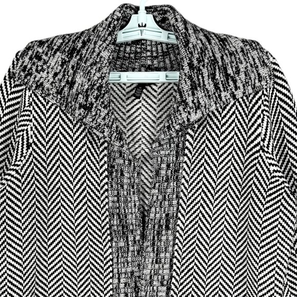 WHBM Women's Black/White Chevron Open Front Knit Cardigan Sweater Sz Medium NWOT - Picture 3 of 10